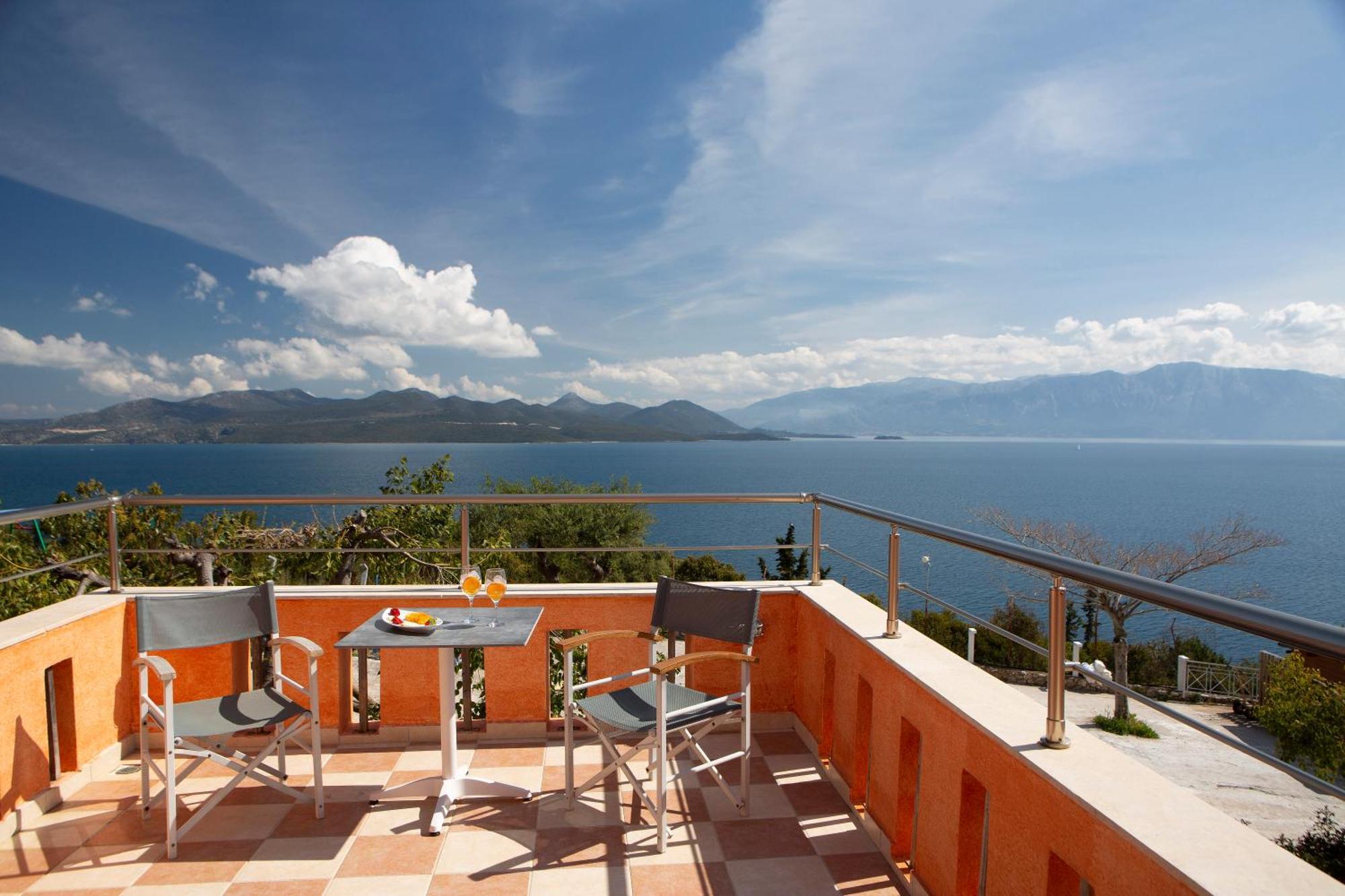 Red Tower Hotel Nikiana Phòng bức ảnh