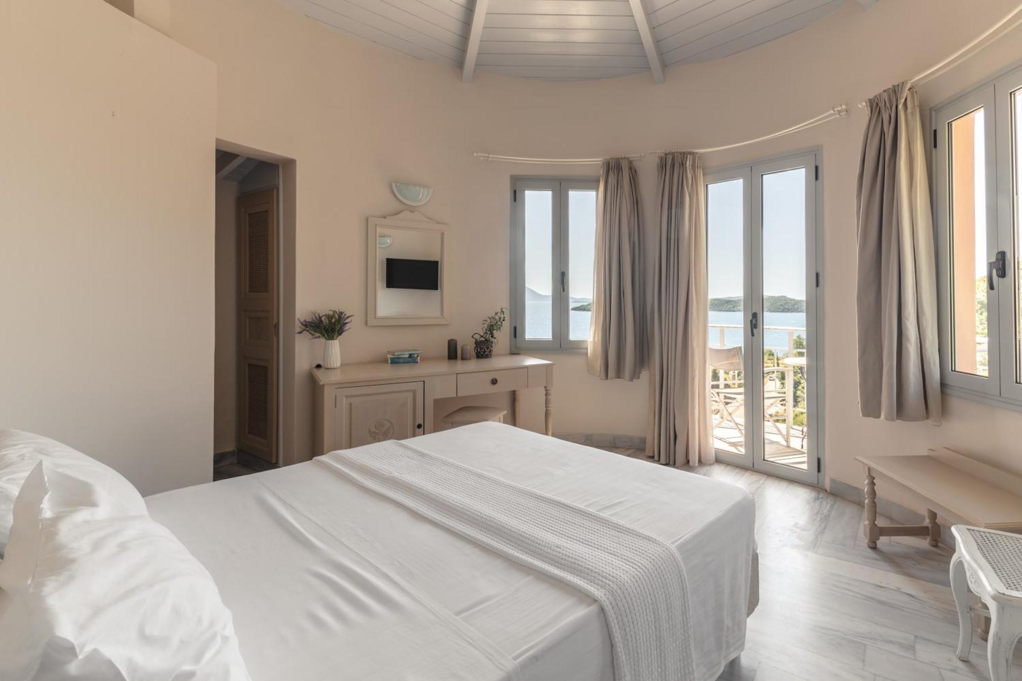 Red Tower Hotel Nikiana Ngoại thất bức ảnh
