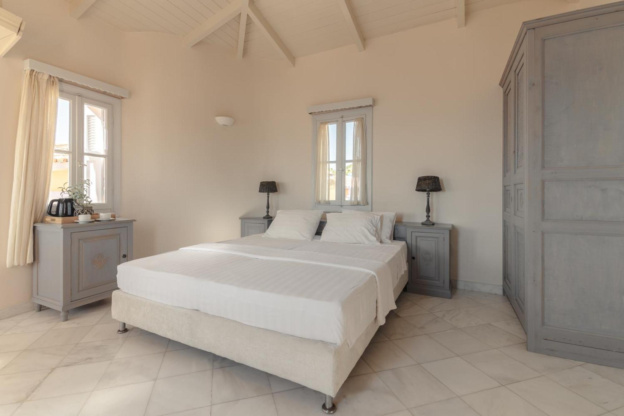 Red Tower Hotel Nikiana Ngoại thất bức ảnh