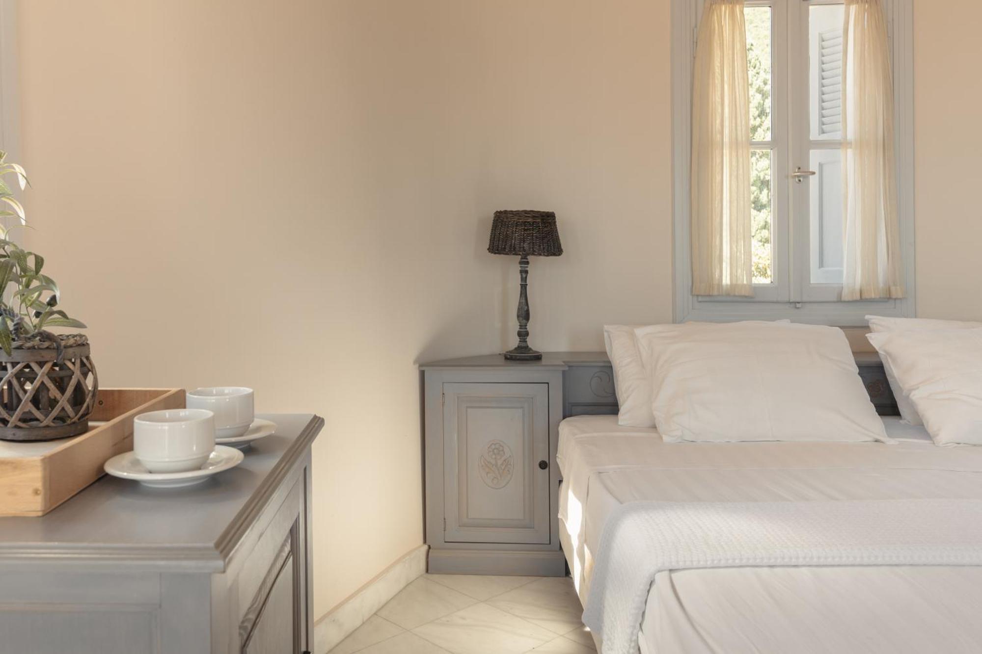 Red Tower Hotel Nikiana Ngoại thất bức ảnh